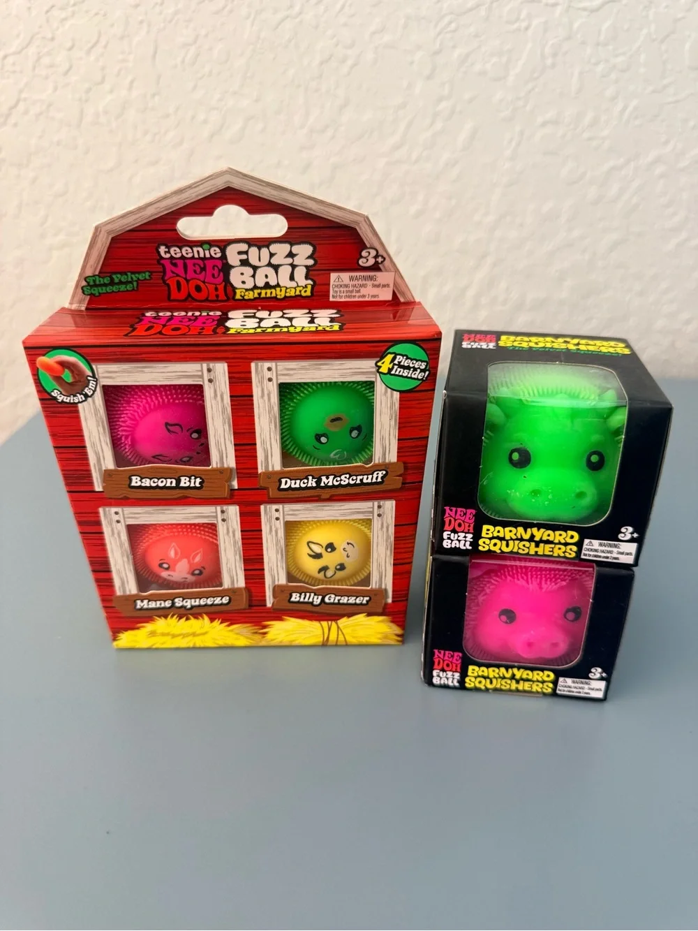 Needoh Teenie Farmyard 4 pack and barnyard Green & Pink